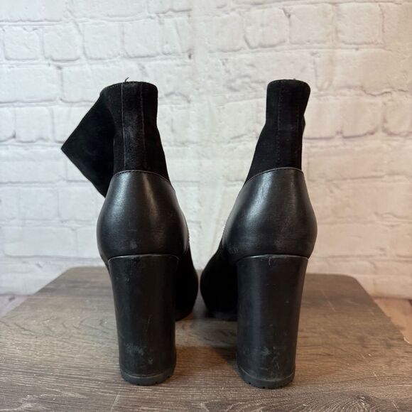 See By Chloe Velvet Black Chunky Heeled Boots - Picture 4 of 7